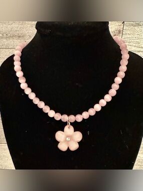 Pink Beaded Flower Pendant Necklace